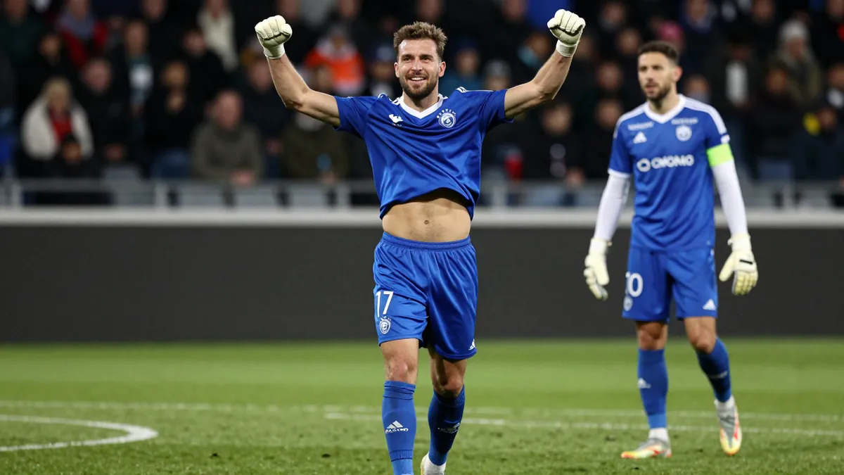 Rodez s'impose 3-1 face à Laval, revivez les moments forts du match
