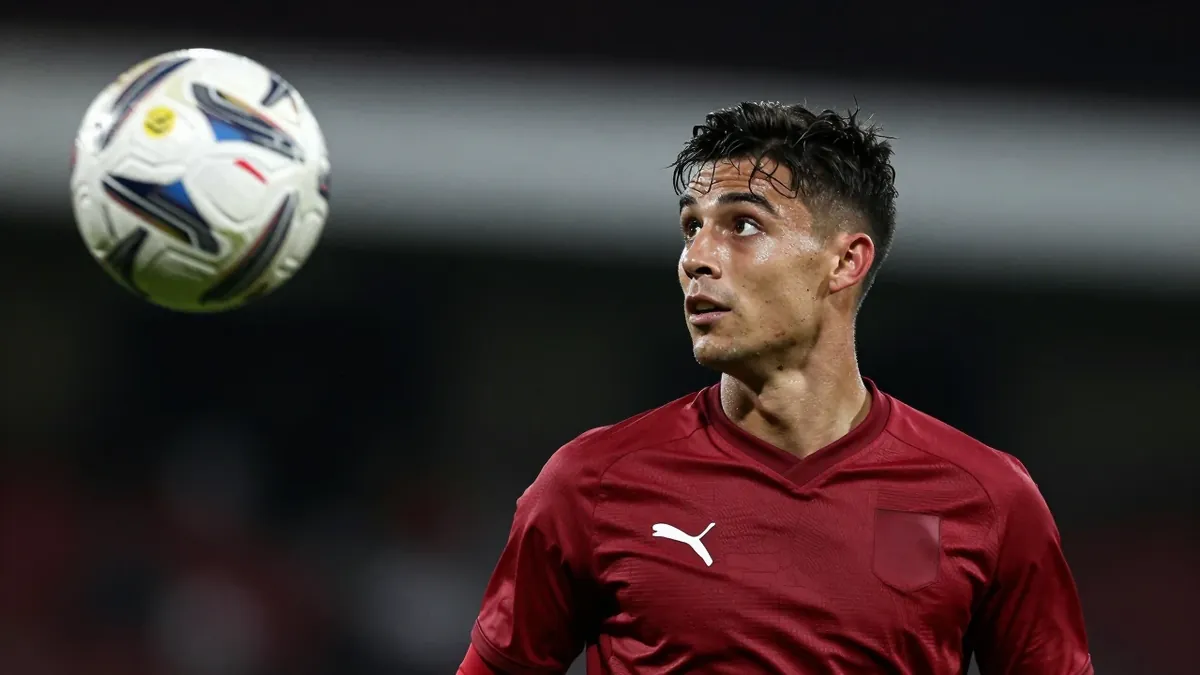 Rodez AF a subi une lourde défaite 4-1 à Metz ce week-end, tandis que le club doit composer avec l'intérêt de Lorient...