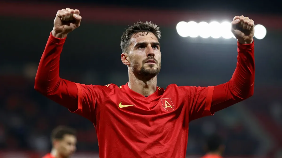 Kilian Corredor a inscrit un doublé précoce pour offrir à Rodez une victoire 2-0 face à Nantes, consolidant la troisième...