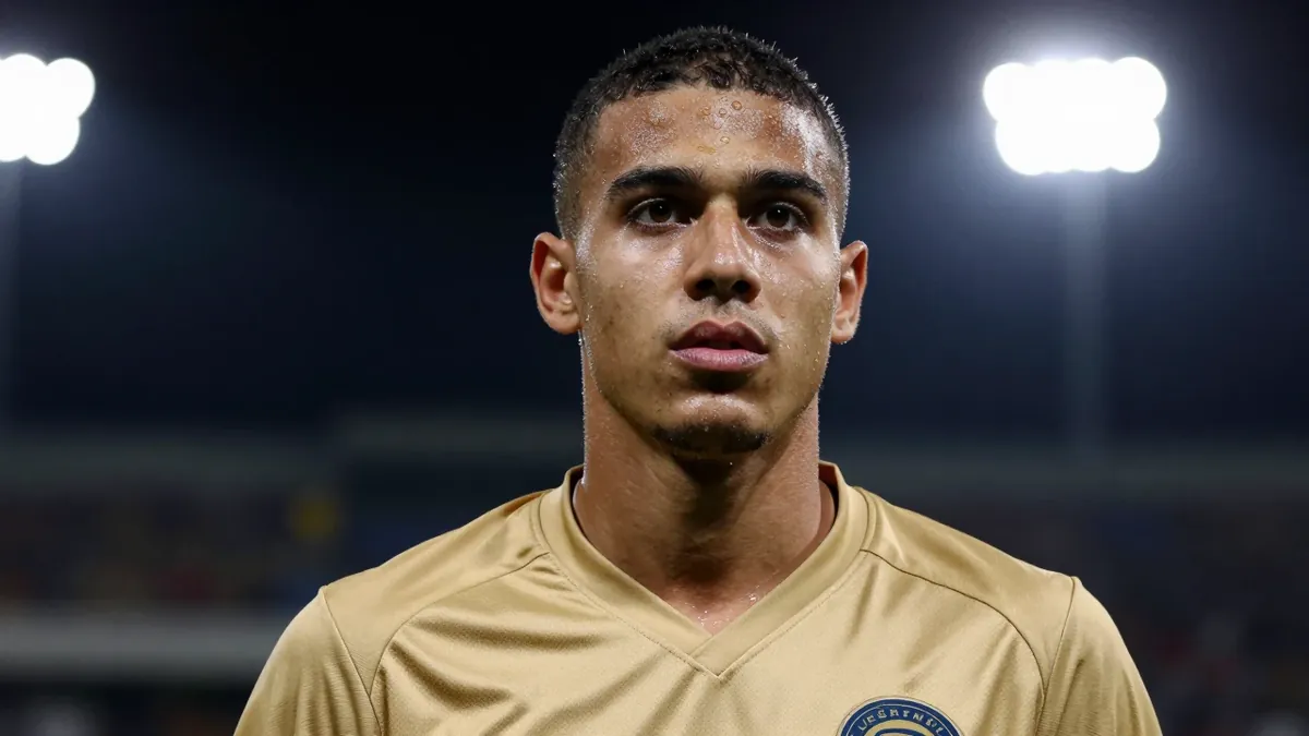 Rodez lost 2-1 at Metz, confirmed the departure of Mehdi Baaloudj and face interest from Lorient for their top scorer...